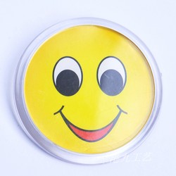 Manufacturer's In-Stock Round Smiley Face Badge 5.5cm Smile Badge with Replaceable Inner Core for Hotel Id Cards and School Badges
