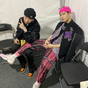 MEDM coat men's and women's tide, the trend of the trend of the trend of the spring and autumn American baseball jacket Wang Jiaer, the same top