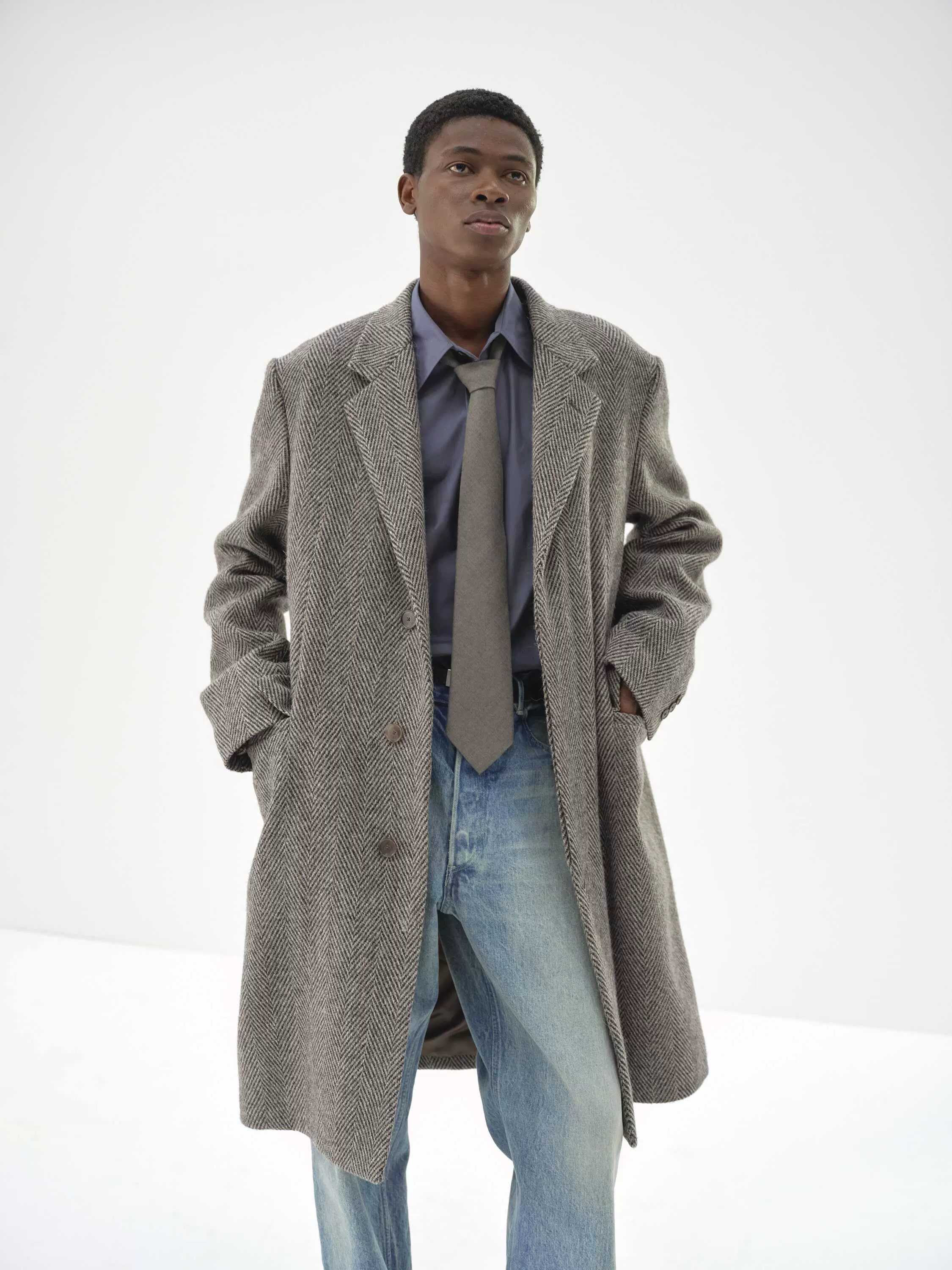 AURALEE SUPER LIGHT WOOL TIE TOP BROWN｜ファッション
