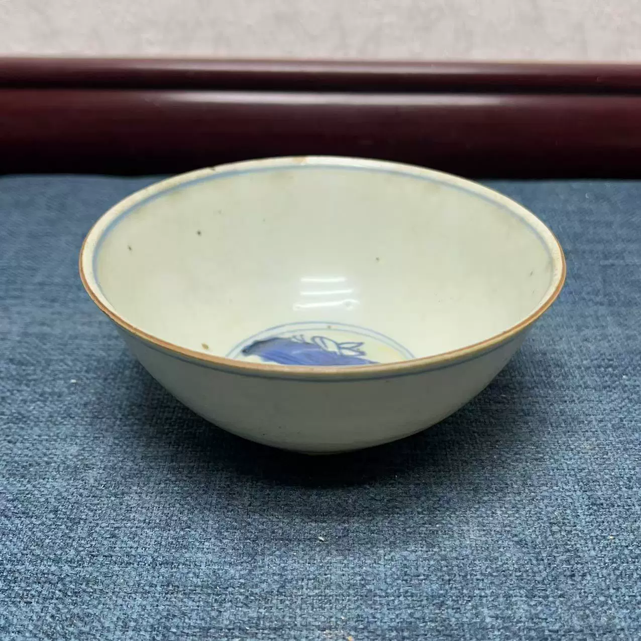中国古磁器　清青花高碗 JB 06 A blue and white bowl<br><br>十七/十八世紀青花葵口碗