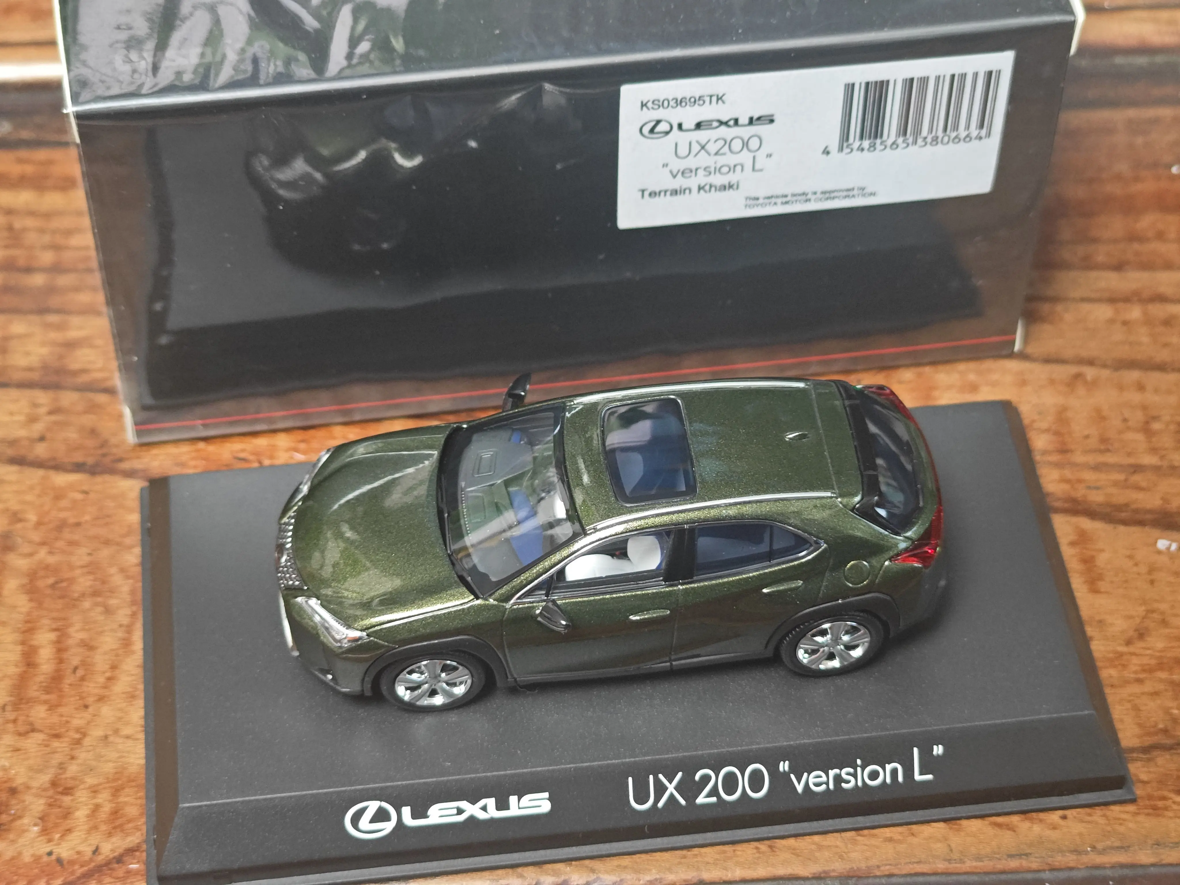 楽天市場】京商 1/43 レクサス UX 200 バージョンLKyosho 1:43