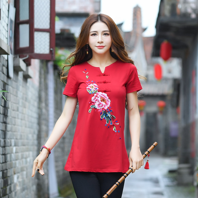 Ethnic style 2023 spring and summer new short-sleeved women's pure cotton embroidered mid-length slim base shirt large size T-shirt