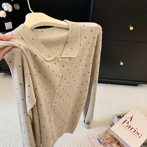 秋季新款温柔慵懒风波点薄款针织开衫女法式翻领毛衣外套上衣