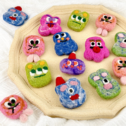 Nepalese Handmade Wool Felt Ugly Little Monster Brooch Pin Cute Badge Jewelry Clothing Matching Gift