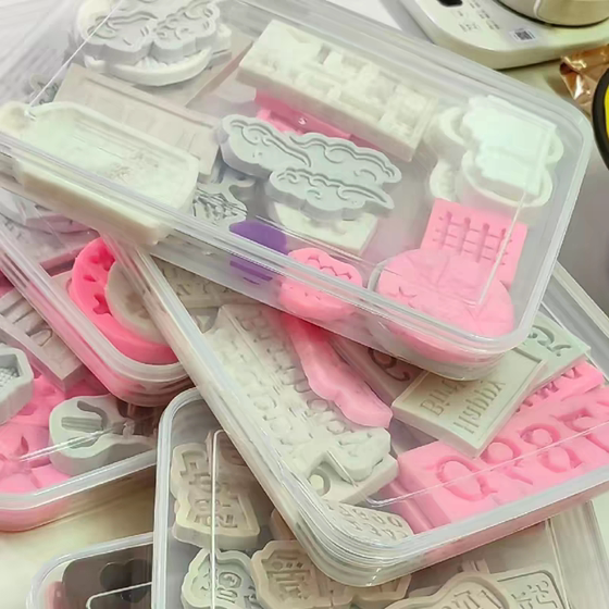 Silicone mold storage box for bakery and cake shop plastic cutting mold transparent box stackable chocolate fondant