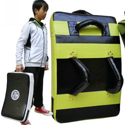 Guangdong Guangzhou Taekwondo gym training side kick target big chest target thickened back kick arc fighting sparring target