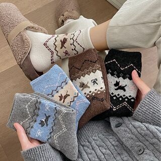 
Retro~ patterned socks thickened and warm in autumn and winter
