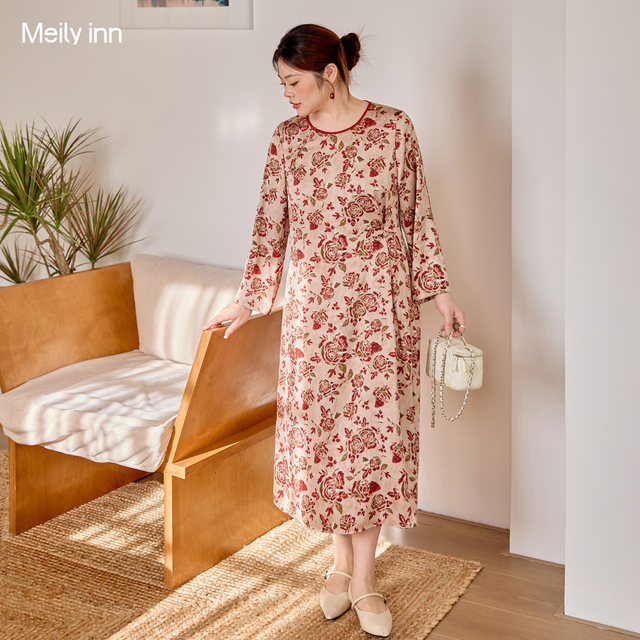 Beautiful Inn Dress Plus Size Women's Clothes Fat mm Covers Belly Light Luxury High-Quality Winter New Style Rose Print Skirt