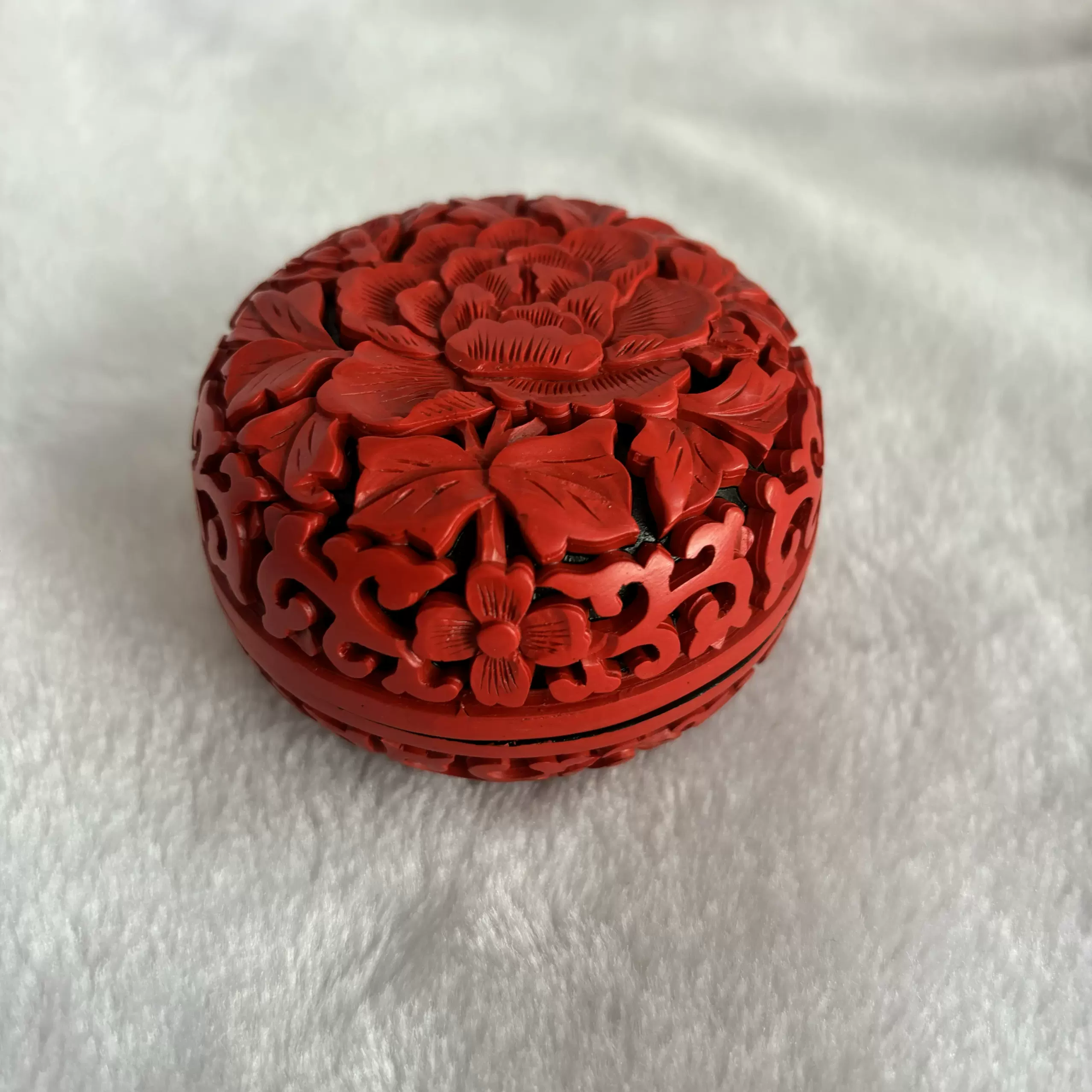 漆器 捧盒 雕刻 唐物 清朝 雕漆漆器剔犀剔红捧盒糖果盒明清皇宫食盒纯手工天然大漆雕刻非遗