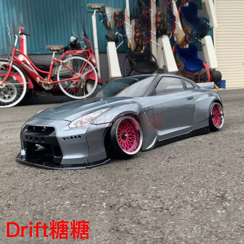 アディクション パンデム35GTR ハイグレード(カルソニックカラー