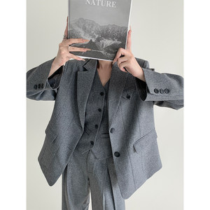 
PAPERLLL Xinjian Line Order Elegant Textured Lapel Suit + Vest Suit Pants Three-piece Women's Autumn Suit