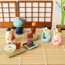 Cat Department Store Japanese-Style Goods: a Family Gathering of Kittens and Their Friends, Summer Yukata Cat Mini Figurines