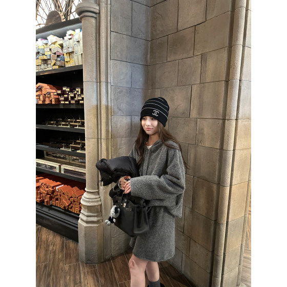 
NanaByNana[Offa Manor] Rabbit fur wool blend hooded sweater set women's autumn shorts two-piece set