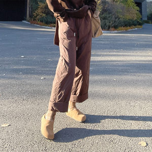 
New down pants for women in winter wear straight and loose nine-point fashionable and fashionable pants this year