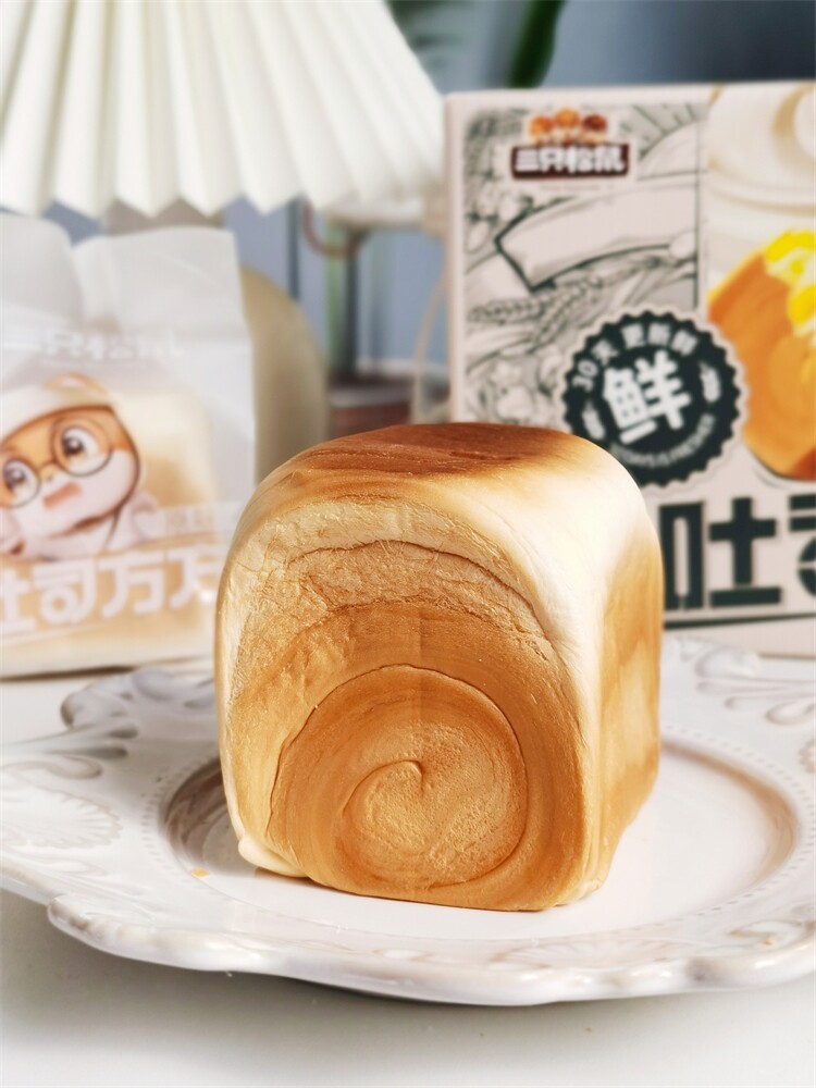 三只松鼠纯奶手撕面包面包松鼠