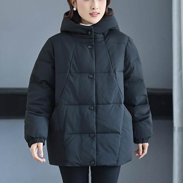 Middle-aged and elderly extra-large-size cotton jacket for short and chunky small jacket for women in autumn and winter short style and fashionable mother winter clothes cotton jacket to make them look thin