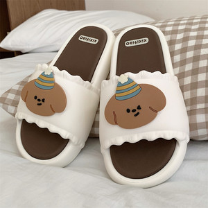 
Cartoon Baotou internet celebrity fashionable cute bear ins advanced slippers summer ladies comfortable casual sandals