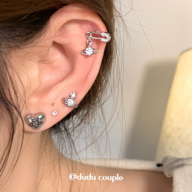 Dudu couple's unique ear nail medical titanium steel nourishing ear nourishing Saturn earrings Sleep to sleep free of pinching cochlear nail female
