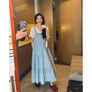 
AMUM maternity wear is the essence of summer ~ Retro light blue denim cake skirt Japanese style loose suspender skirt