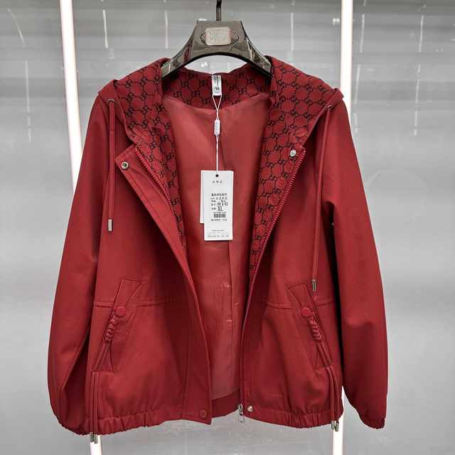 810 counter genuine new autumn women's fashion hooded large size mother jacket short jacket for women 10