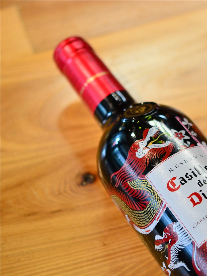 红魔鬼尊龙赤霞珠红酒