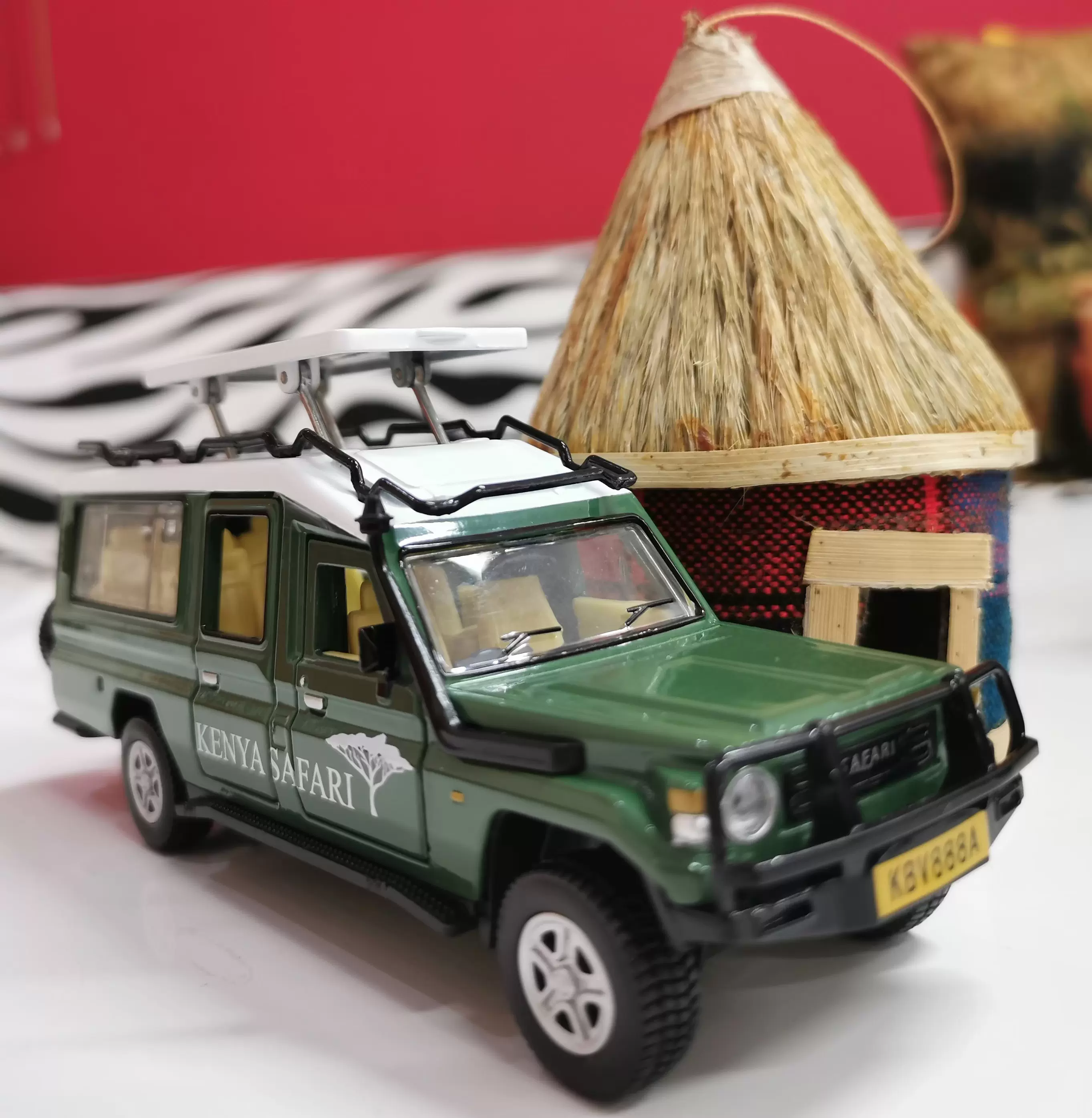 Safari車模 肯尼亞越野車模型 Land Cruiser 綠色白頂款