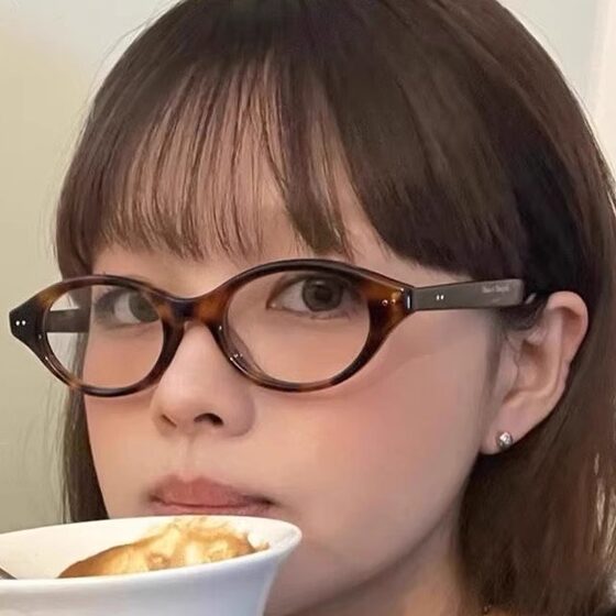 
Pretty Korean style fashionable retro small oval glasses nerd ins anti-leopard print pure black blue light frame