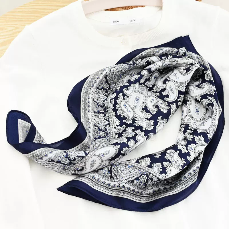 真絲桑蠶絲小領巾55方巾男女情侶腰果花藏青色絲巾 真絲桑蠶絲小領巾55方巾男女情侶腰果花藏青色絲巾