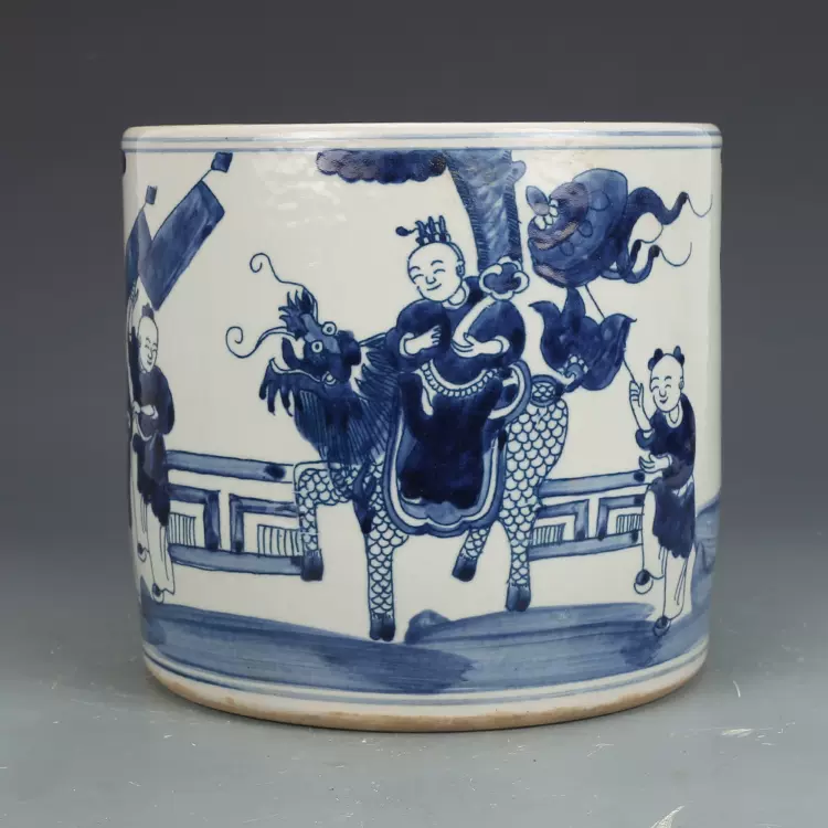 金文】中国骨董 明代 清初期 青花 人物 筆筒 中国骨董 古玩 時代 唐物