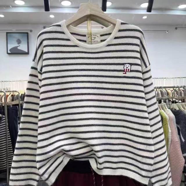20614 winter fashion embroidered honey bear velvet round neck loose sweater striped age-reducing versatile pullover sweater for women