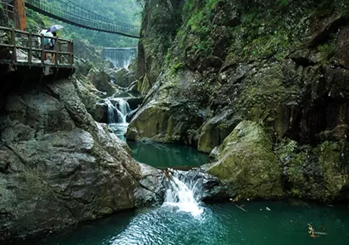 水下孔风景区图片