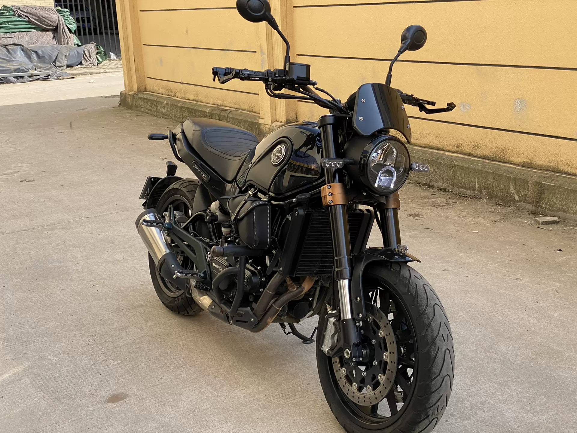 年贝纳利幼狮500二手摩托车改装护手小边