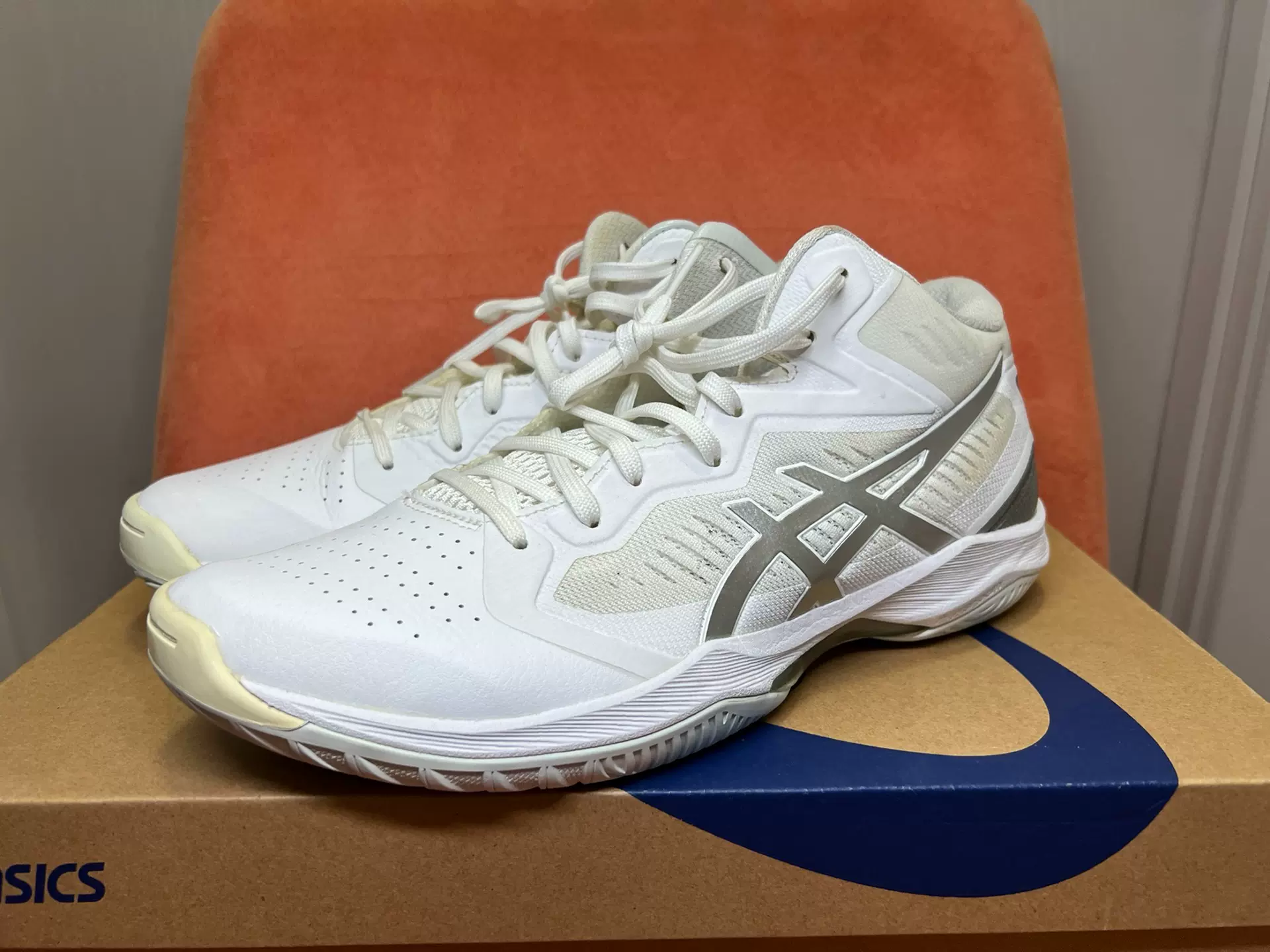 asics gelhoop v12 白銀42碼-Taobao