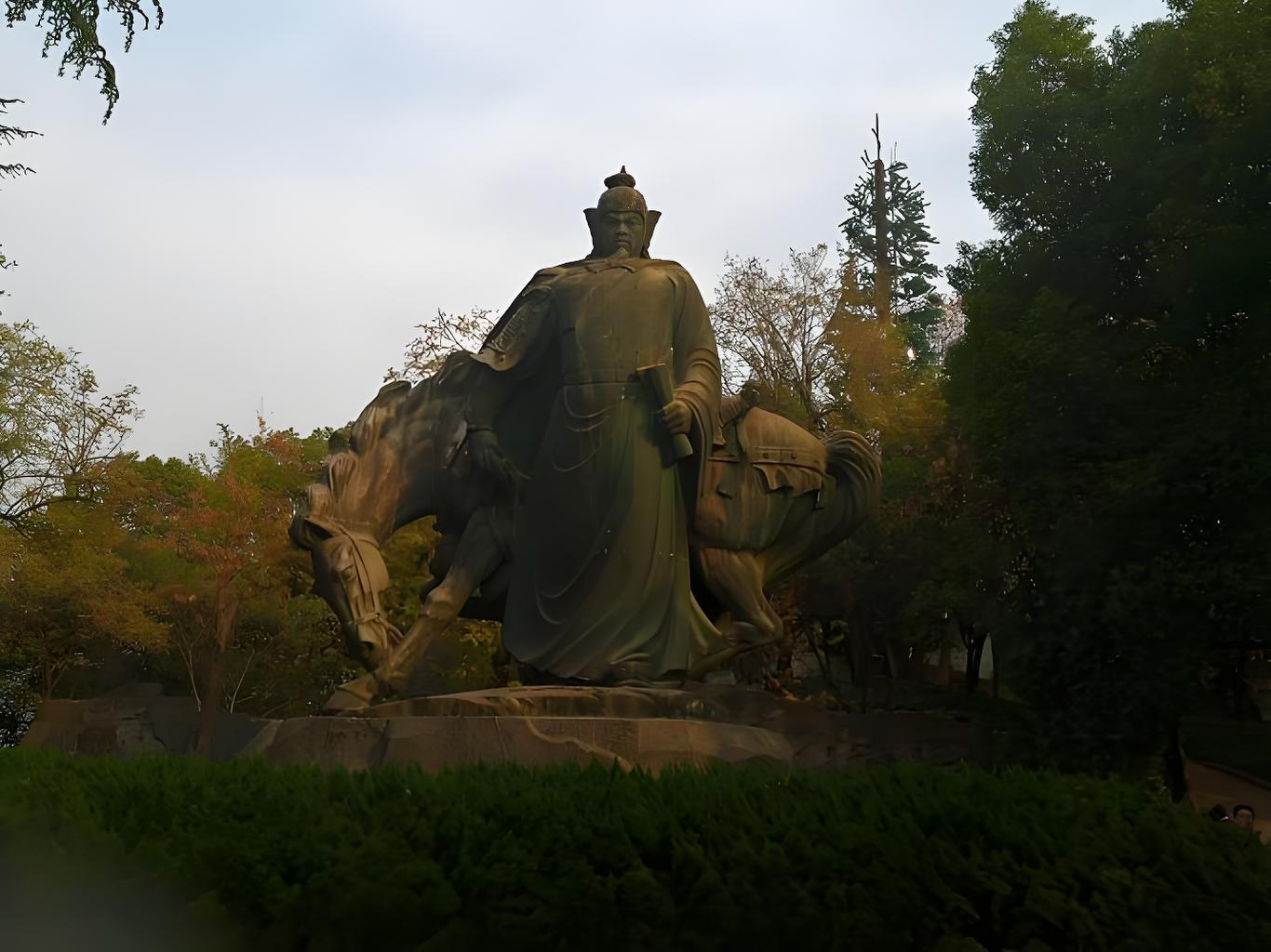 黄鹤楼公园-岳飞广场景区天气预报