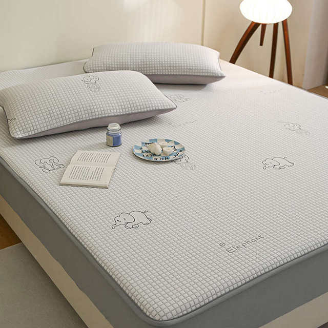 Bingdou Class A maternal and infant grade soft cooling mat three-piece set jacquard fitted sheet cooling mat cool ice silk single double 2.0 meters