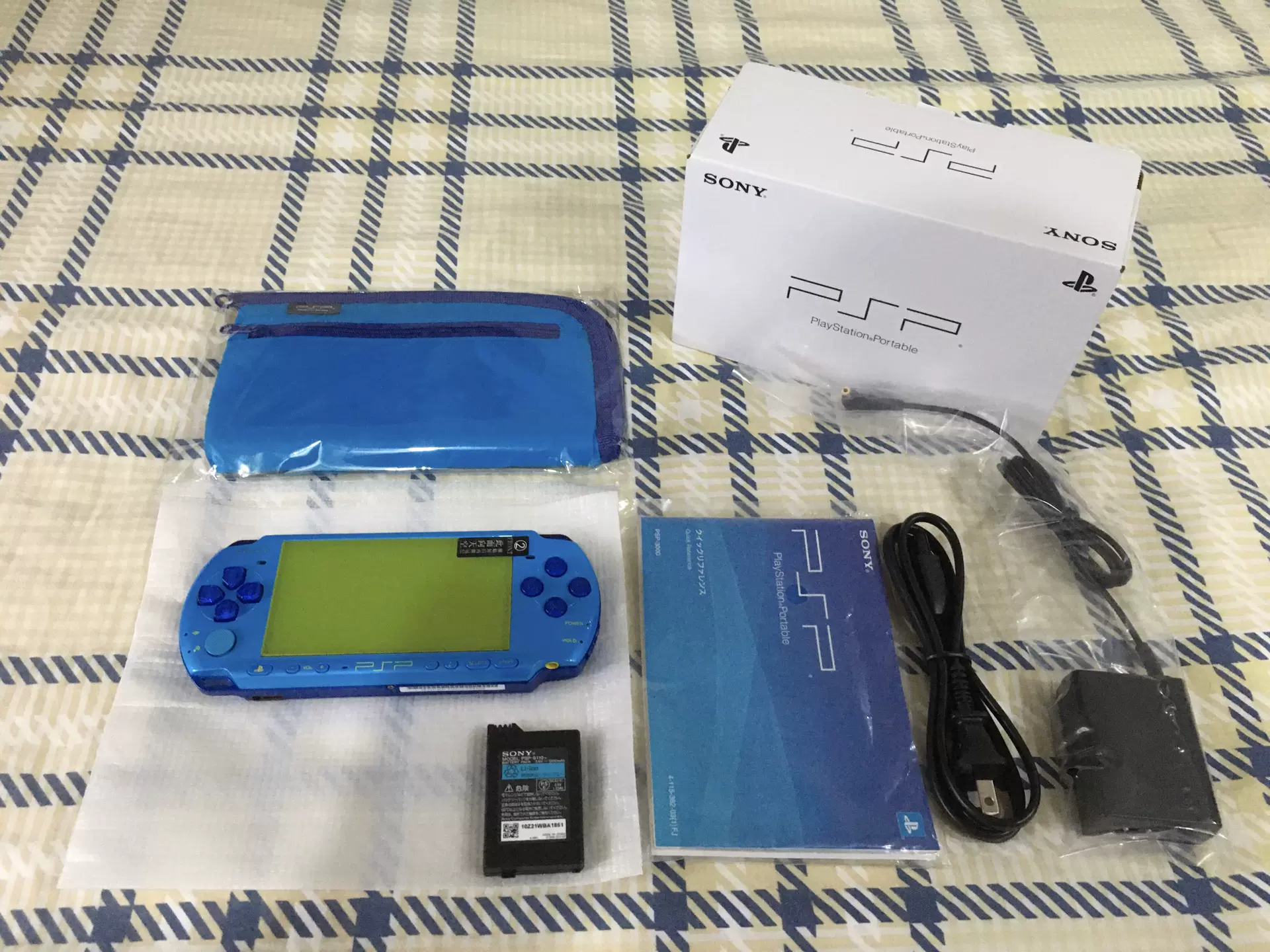 超美品！PSP3000双蓝限定箱说全钢化玻璃贴合全机精-Taobao