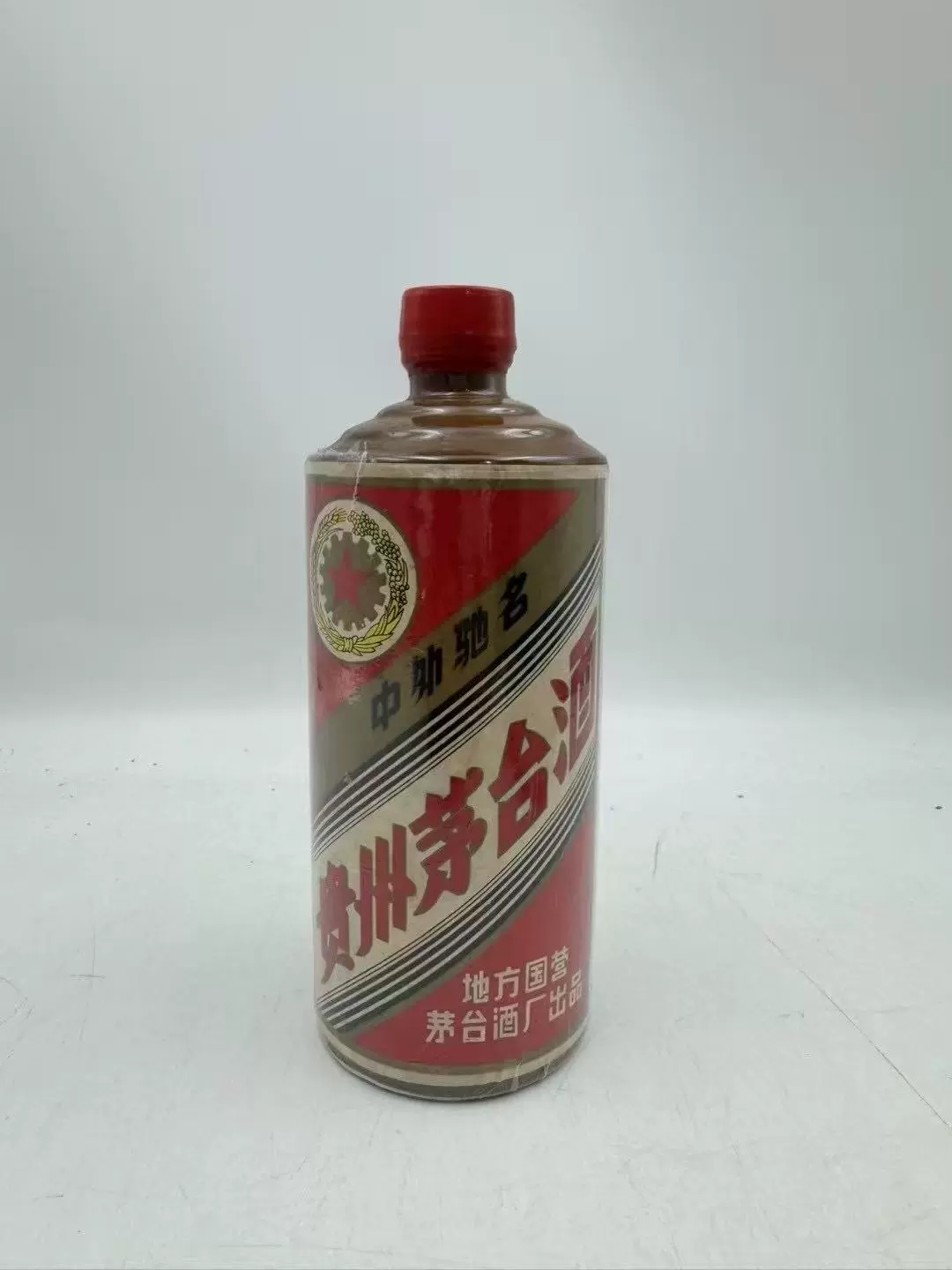 八十年代贵州茅台酒小飞天53度0.27L 1瓶