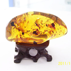 Burmese Natural Amber Golden Blue Flower Amber Handle Ornaments 45.3 Grams Blood Amber (self-polished)