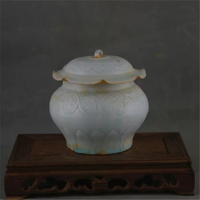 宋湖田窑青釉刻花荷叶盖罐做旧仿古瓷博古架摆件收藏古玩古董