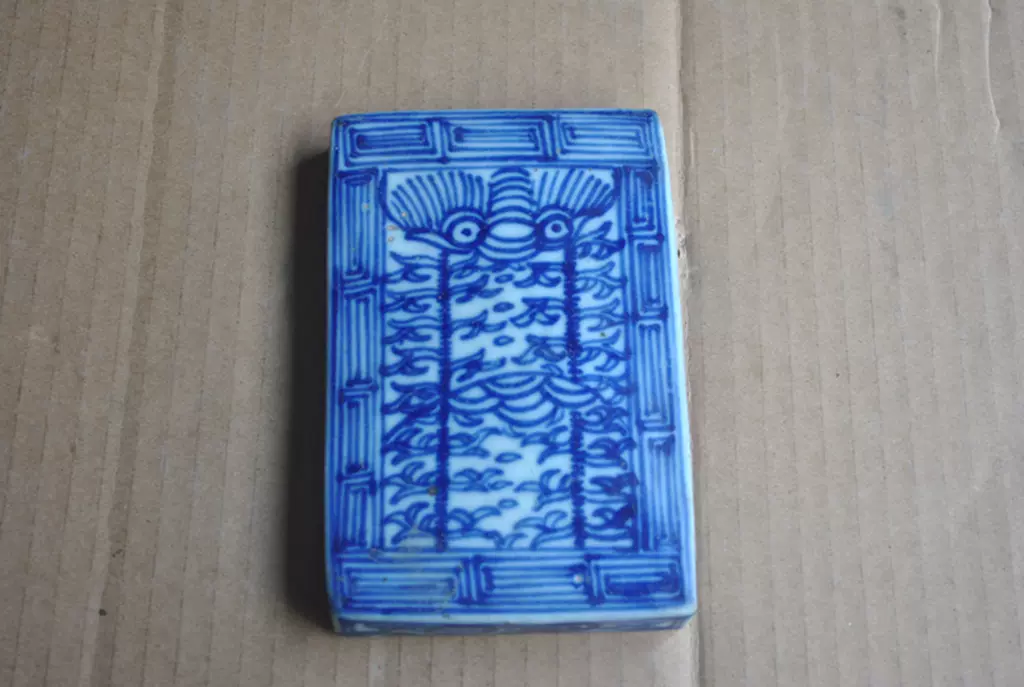 中国美術 青花 花鳥紋 筆筒 乾隆年製 高8cm 文房具(HA414) 中国美術 青花 花鳥紋 筆筒 乾隆年製 高8cm 文房具(HA414