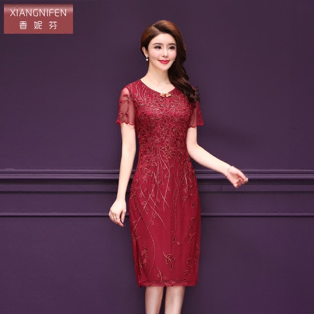 Xiangnifen 2025 summer new lace embroidered red temperament slim mid-length dress large size mother suit