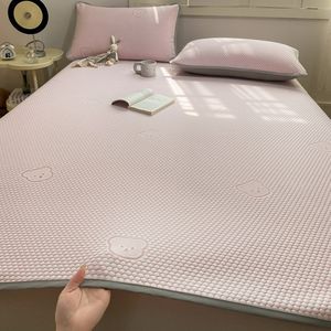 
Summer Class A Ice Doodle Ice Silk Cool Mat Three-piece Set Maternal and Child-grade Bed Sheet Soft Foot Washable Single and Double Mat