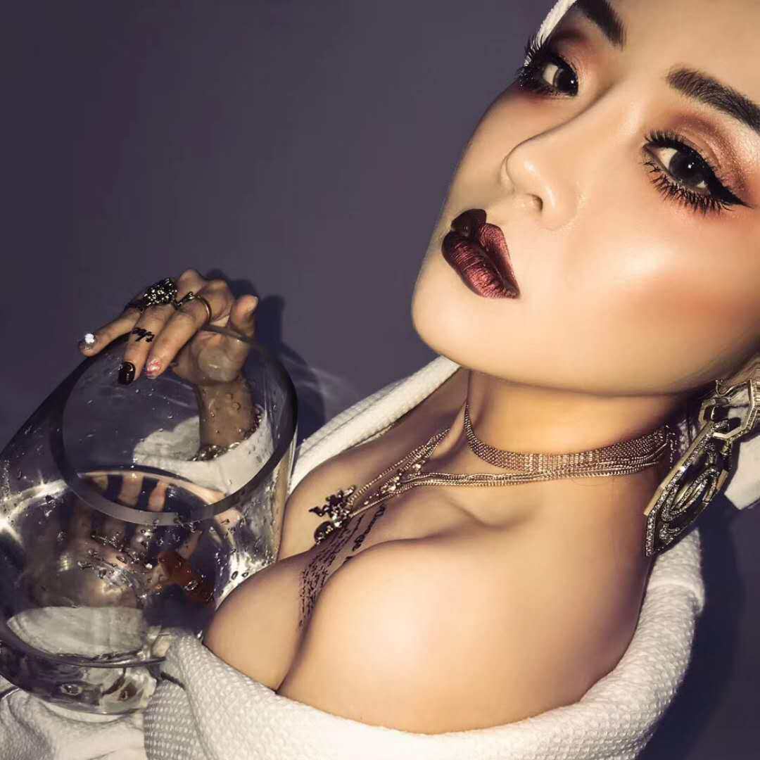 啊酷奴正品店