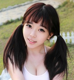娜娜时尚美妆的LOGO