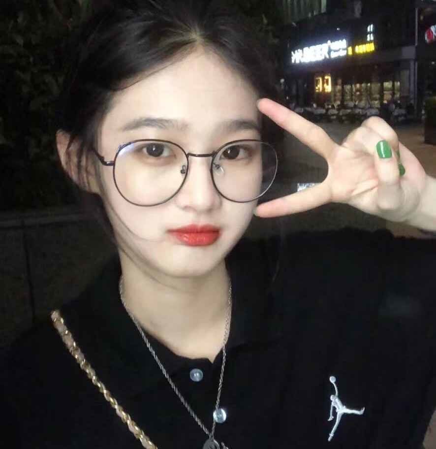 青桔美妆百货店