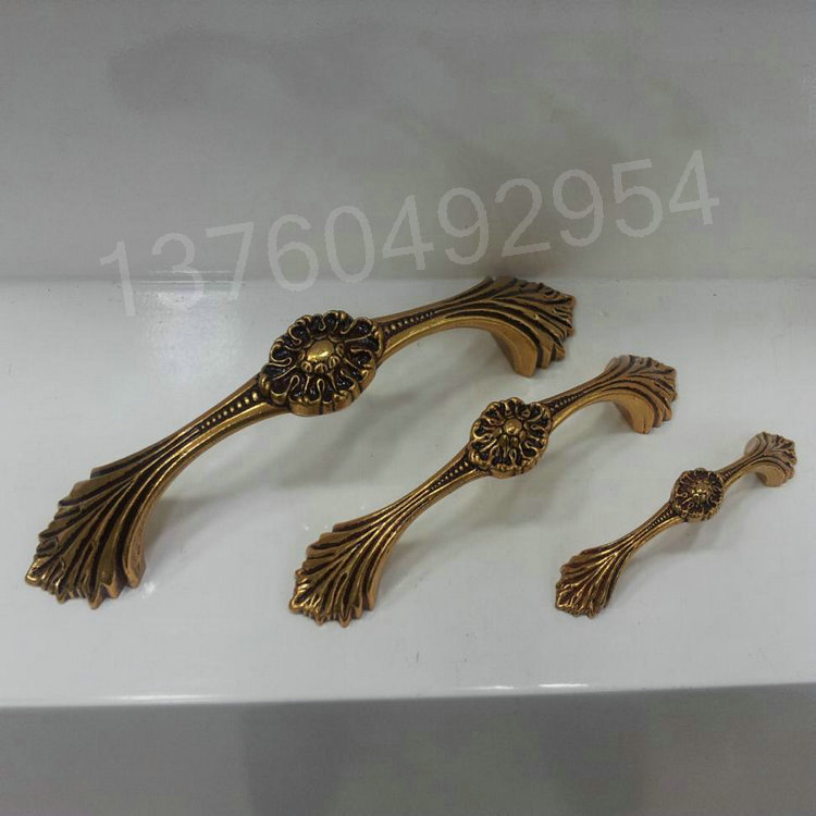 豪美达精品五金拉手的LOGO