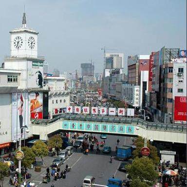 四季青时装批发零售店