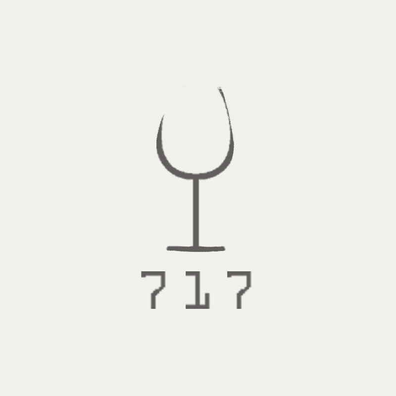 717酒庄的LOGO