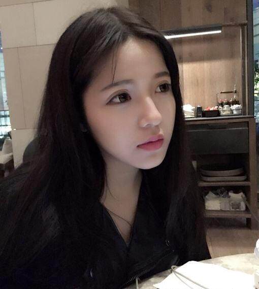 翠丽小姐姐