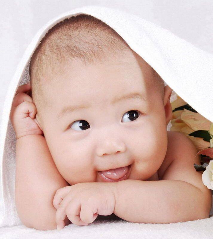 至亲宝贝儿童用品的LOGO